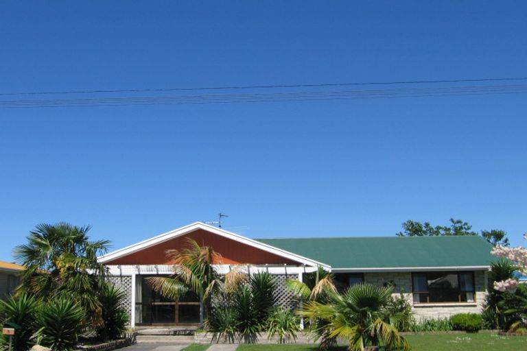 Photo of property in 8 Leon Street, Riverdale, Gisborne, 4010