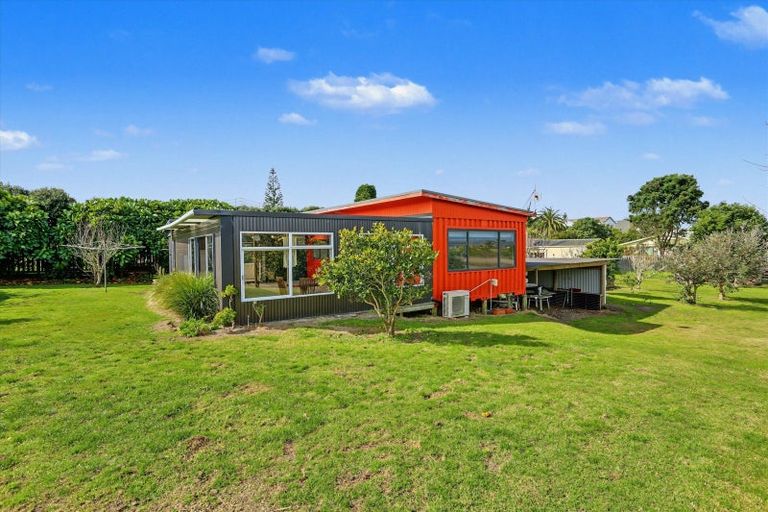 Photo of property in 564a Pukehina Parade, Pukehina, Te Puke, 3189