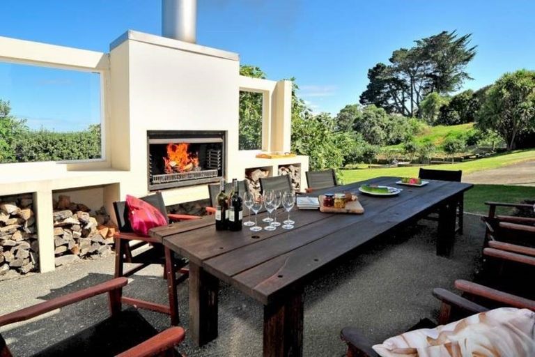 Photo of property in 49 Roys Road, Weymouth, Auckland, 2103