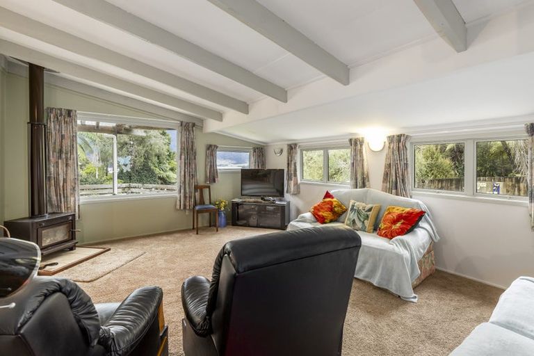 Photo of property in 19 Sandy Bay Road, Black Rock, Picton, 7282