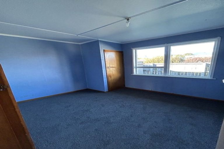 Photo of property in 2/12 Cornwall Place, Stoke, Nelson, 7011