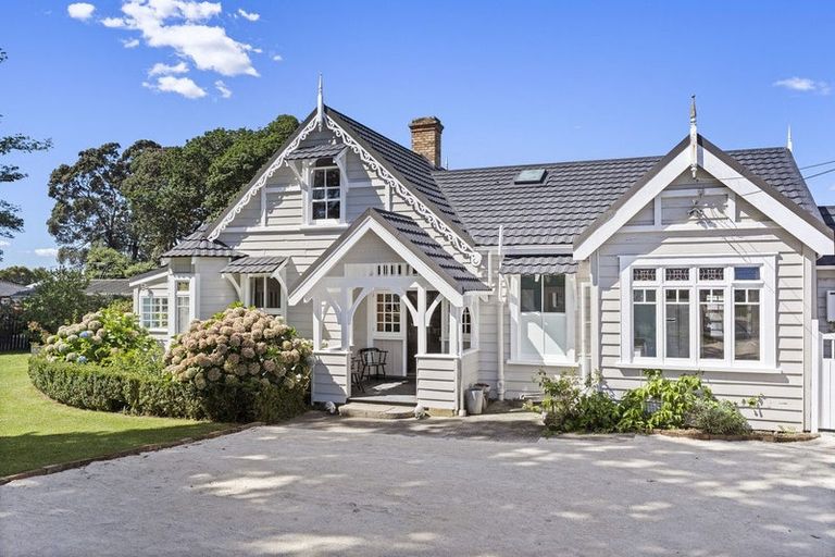 Photo of property in 128 Gray Avenue, Papatoetoe, Auckland, 2024