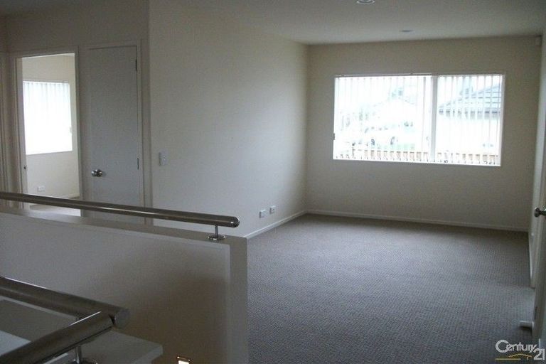 Photo of property in 22 Terrasini Drive, Flat Bush, Auckland, 2019