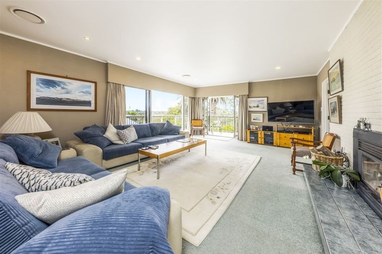 Photo of property in 43a Youngs Road, Papakura, 2110