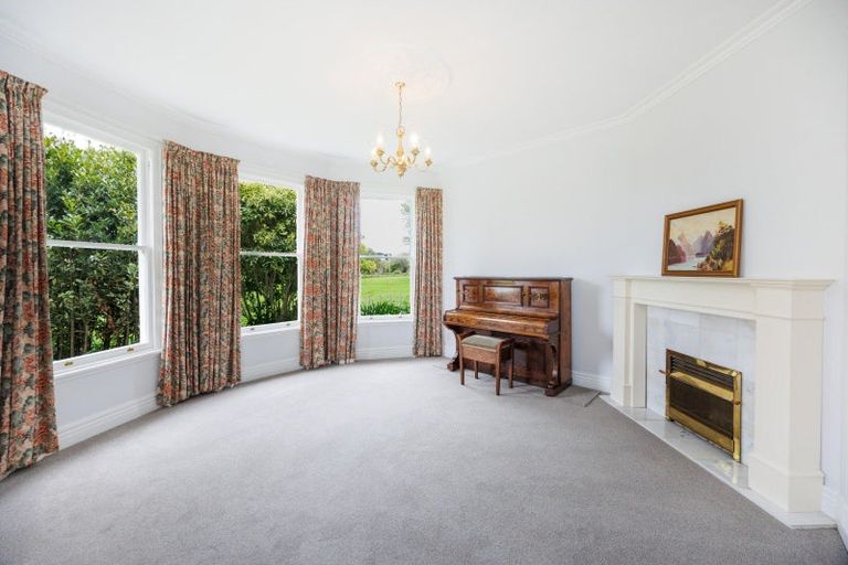 Photo of property in 11 Lawton Road, Feilding, 4775