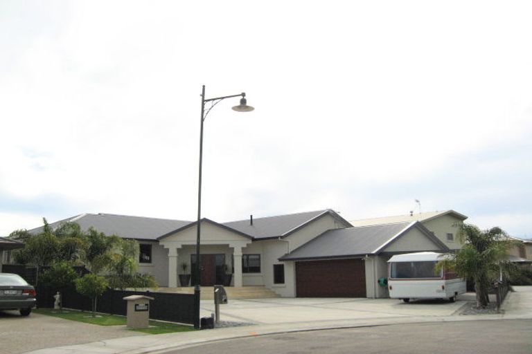 Photo of property in 87 Ferry Road, Clive, 4102