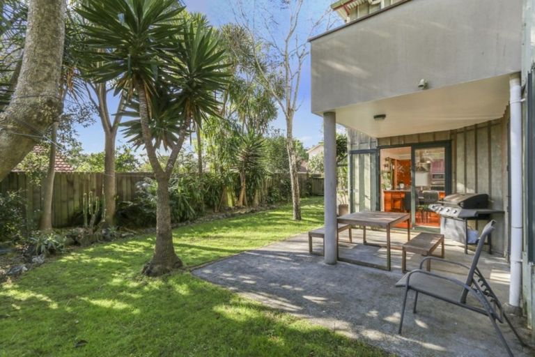 Photo of property in 14a Taylor Road, Mangere Bridge, Auckland, 2022