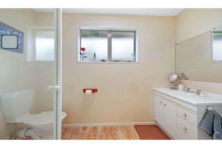 Photo of property in 2 Cobden Place, Woodend, 7610