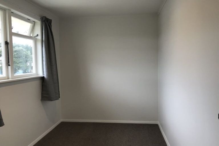 Photo of property in 8 Cheshire Street, Cannons Creek, Porirua, 5024