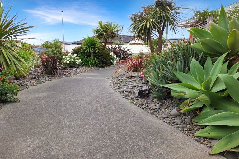 Photo of property in 4 Malthus Place, Foxton Beach, Foxton, 4815