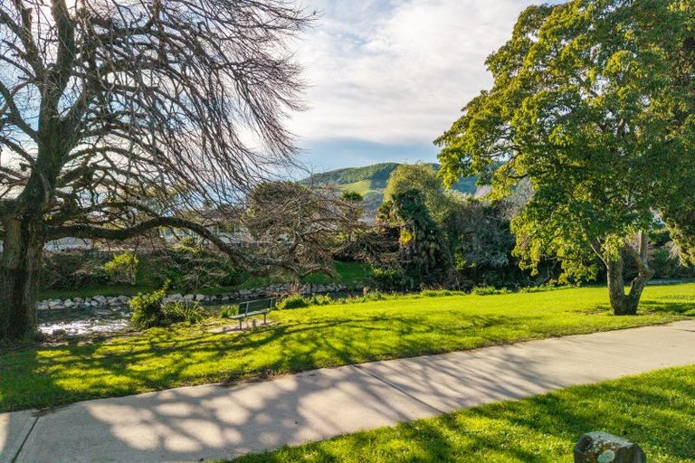 Photo of property in 28 Riverside, Nelson, 7010
