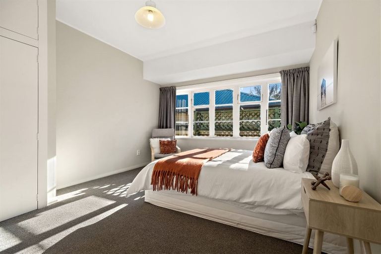 Photo of property in 1/37 Garreg Road, Fendalton, Christchurch, 8052