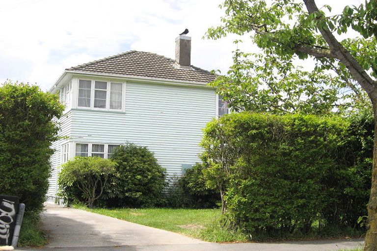 Photo of property in 8 Bateman Avenue, Bryndwr, Christchurch, 8053