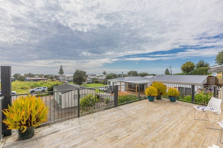 Photo of property in 12 Beach Road, Porangahau, 4293