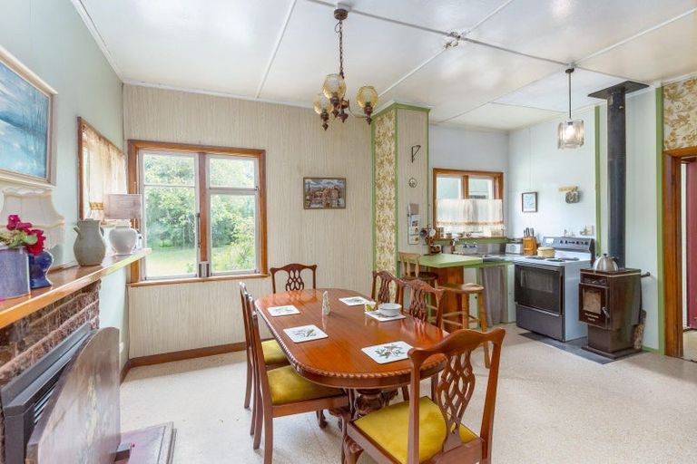 Photo of property in 266 Wood Street, Woodside, Greytown, 5794