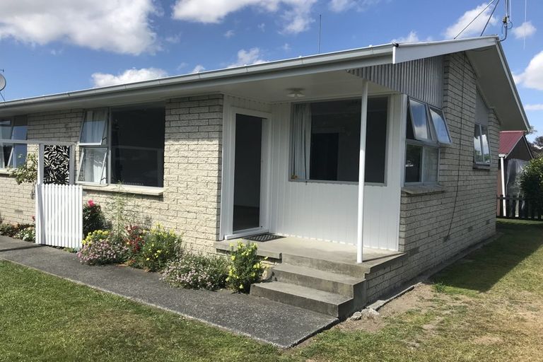 Photo of property in 2/4 Glasgow Street, St Andrews, Hamilton, 3200