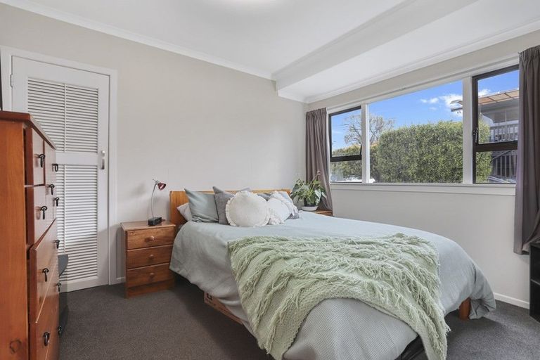 Photo of property in 208 Royal Road, Massey, Auckland, 0614