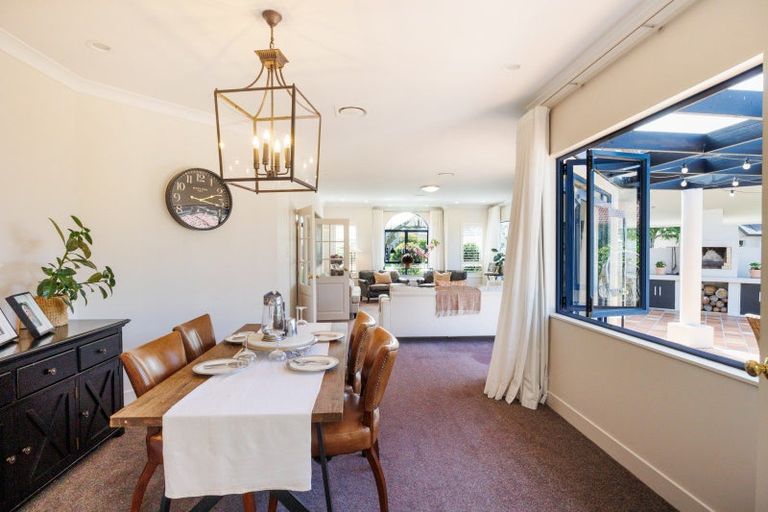 Photo of property in 2 Balmoral Drive, Terrace End, Palmerston North, 4410