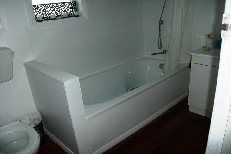 Photo of property in 18 Maire Street, Levin, 5510