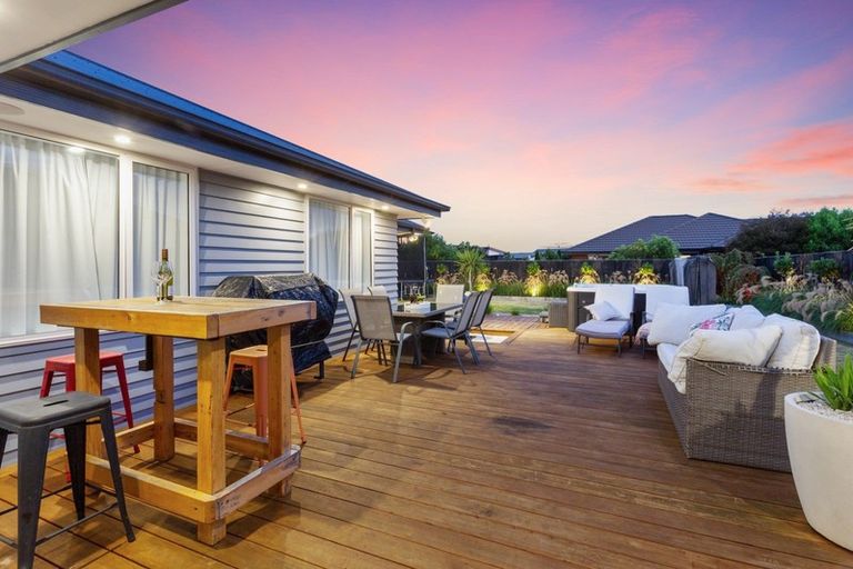 Photo of property in 31 Tahuna Street, Pegasus, 7612