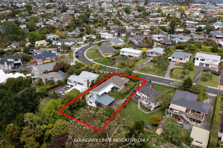 Photo of property in 53 Jaemont Avenue, Te Atatu South, Auckland, 0610