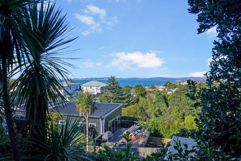 Photo of property in 16 Lighthouse Road, Bluff Hill, Napier, 4110