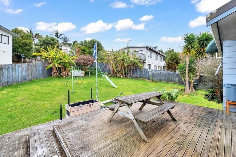 Photo of property in 8 Arde Place, Massey, Auckland, 0614