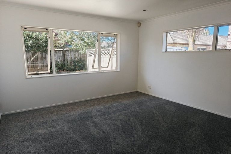 Photo of property in 14 Checkerberry Court, Henderson, Auckland, 0612