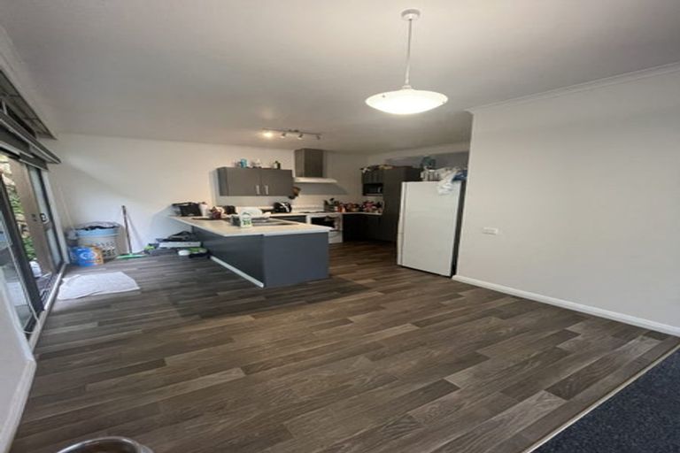 Photo of property in 6 Epsom Way, Karori, Wellington, 6012