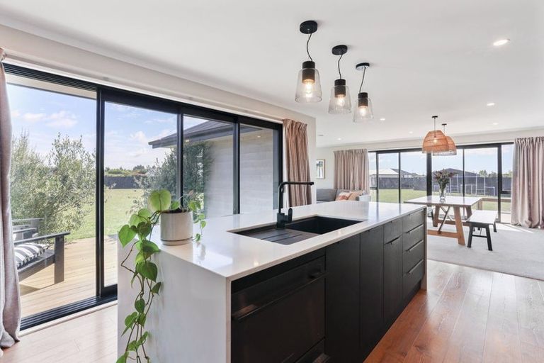 Photo of property in 14 Braeburn Crescent, Swannanoa, Kaiapoi, 7692