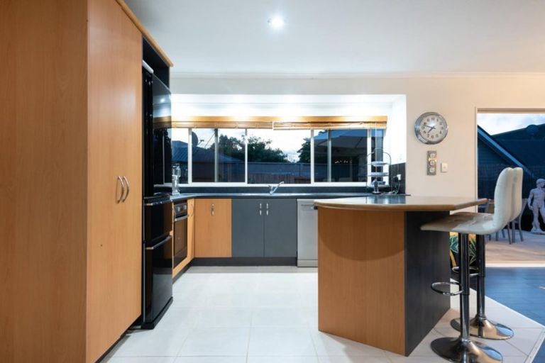 Photo of property in 16 Avon Rise, Welcome Bay, Tauranga, 3112