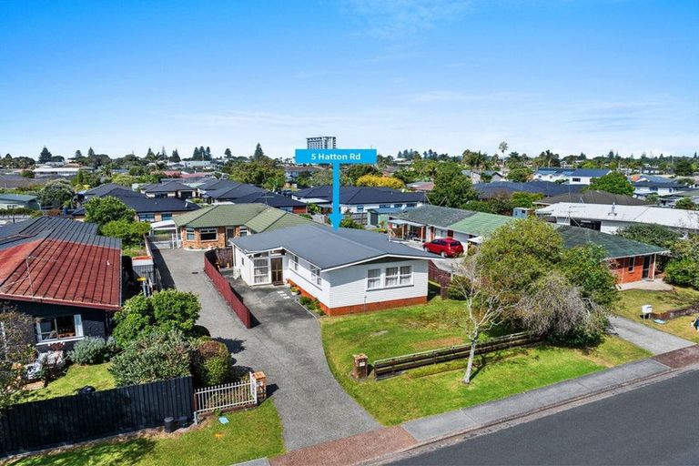 Photo of property in 5 Hatton Road, Orewa, 0931
