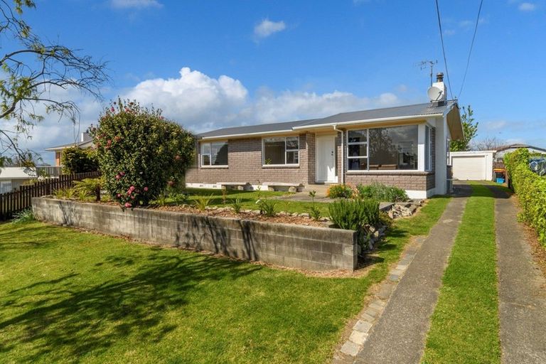 Photo of property in 8 Jefferson Place, Brookfield, Tauranga, 3110