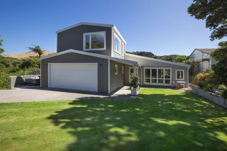 Photo of property in 9 Pukerua Beach Road, Pukerua Bay, 5026