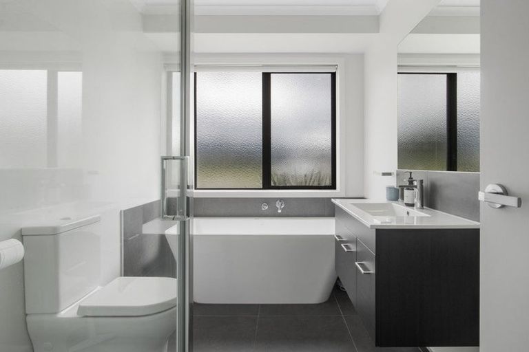 Photo of property in 14 Eastbank Drive, Katikati, 3129