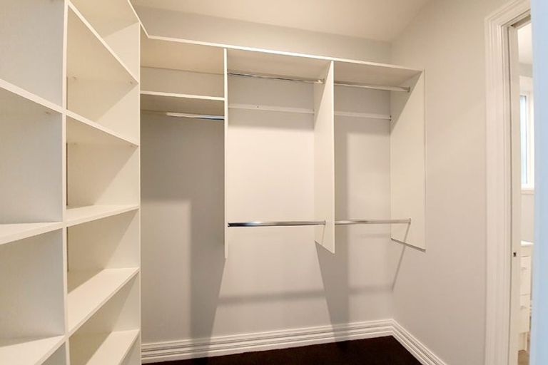 Photo of property in 43 Sumner Road, Lyttelton, 8082