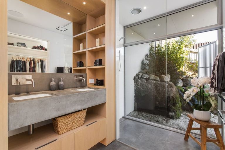 Photo of property in 6 Gazelle Lane, Redcliffs, Christchurch, 8081