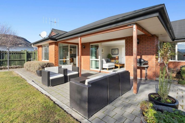 Photo of property in 92 Mount Iron Drive, Wanaka, 9305