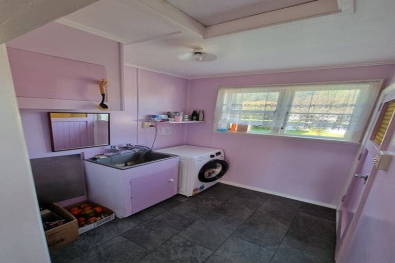 Photo of property in 46 Godley Street, Waiwhetu, Lower Hutt, 5010