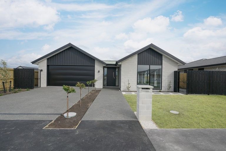 Photo of property in 7 Brooklands Street, Burwood, Christchurch, 8083