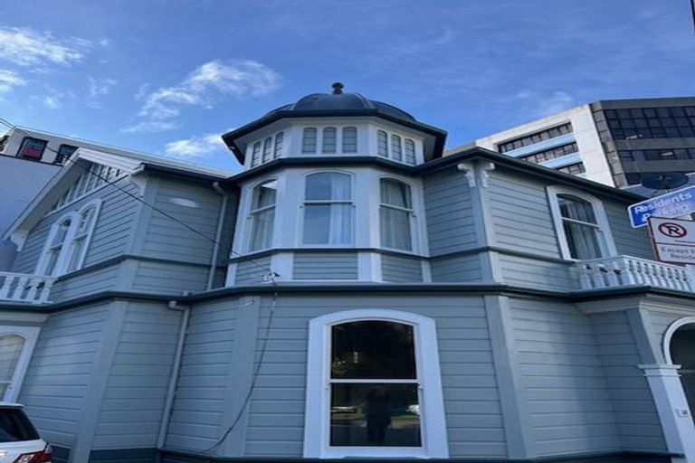 Photo of property in 18 Portland Crescent, Thorndon, Wellington, 6011