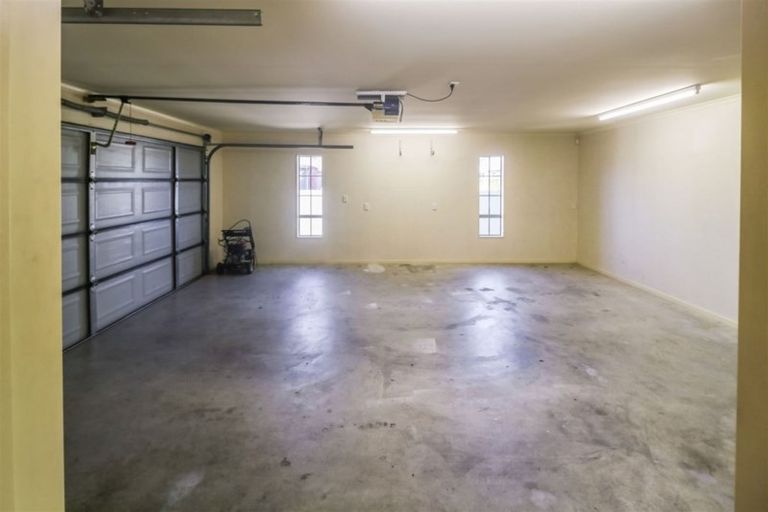 Photo of property in 38 Saint James Drive, Huntington, Hamilton, 3210