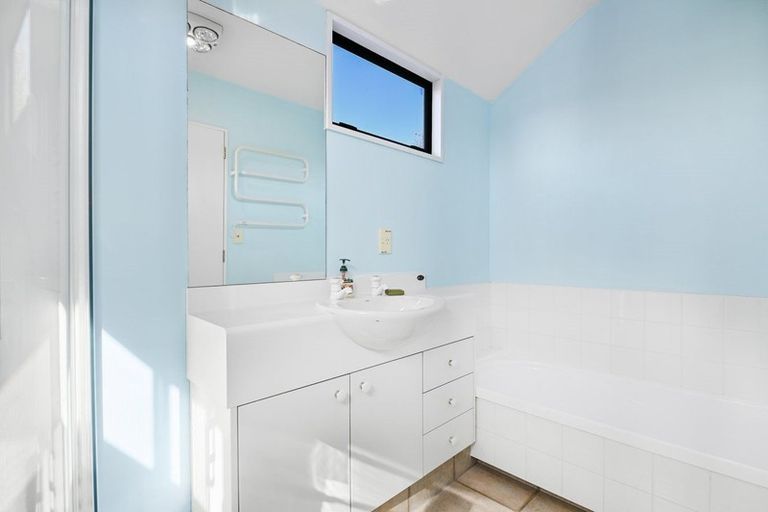 Photo of property in 23 Coates Place, Rangiora, 7400