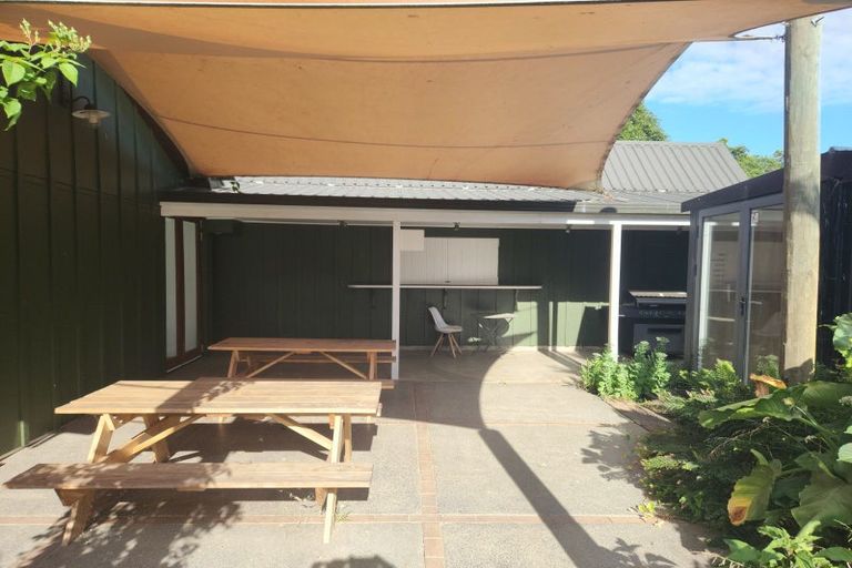 Photo of property in 6 Dyke Road, Karaka, Papakura, 2580