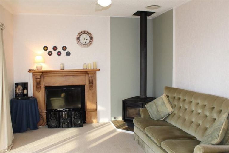 Photo of property in 18 Rangatira Drive, Mangakino, 3421