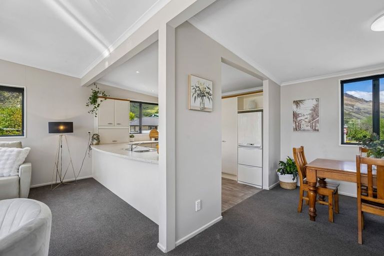 Photo of property in 17 Kent Street, Kingston, Athol, 9793