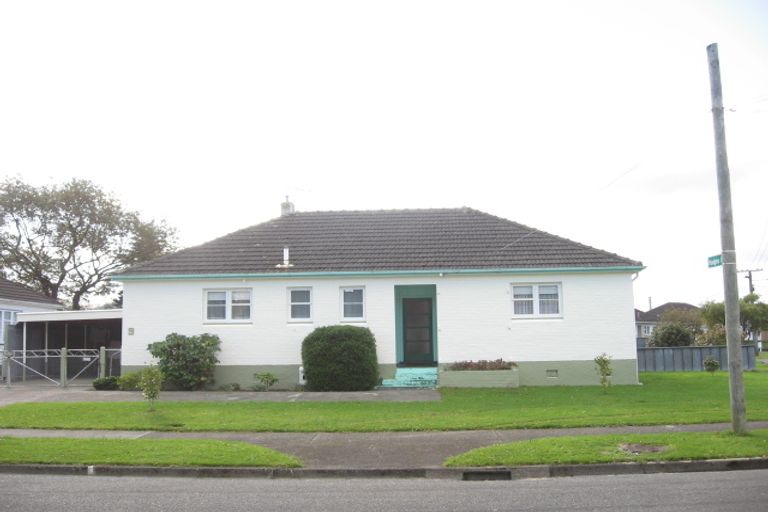 Photo of property in 9 Pilcher Crescent, Naenae, Lower Hutt, 5011
