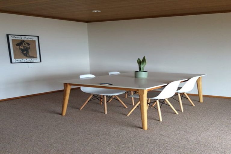 Photo of property in 2 De Thier Lane, Richmond Hill, Christchurch, 8081