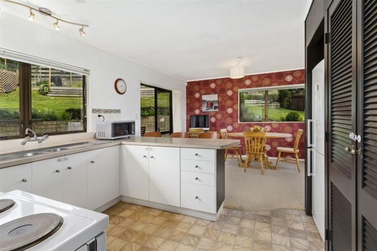 Photo of property in 13 James Cook Drive, Whitby, Porirua, 5024