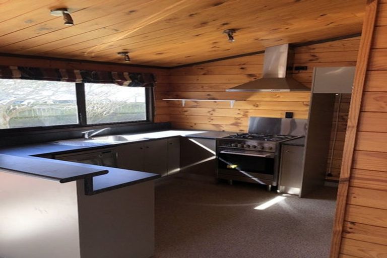 Photo of property in 24 Silvan Place, Bell Block, New Plymouth, 4312